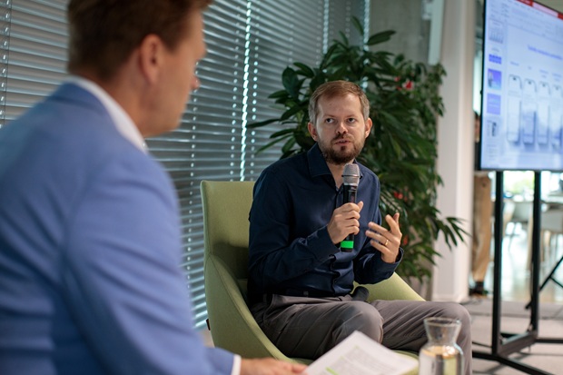 Róbert Móro z Kempelenovho inštitútu inteligentných technológií (KInIT).